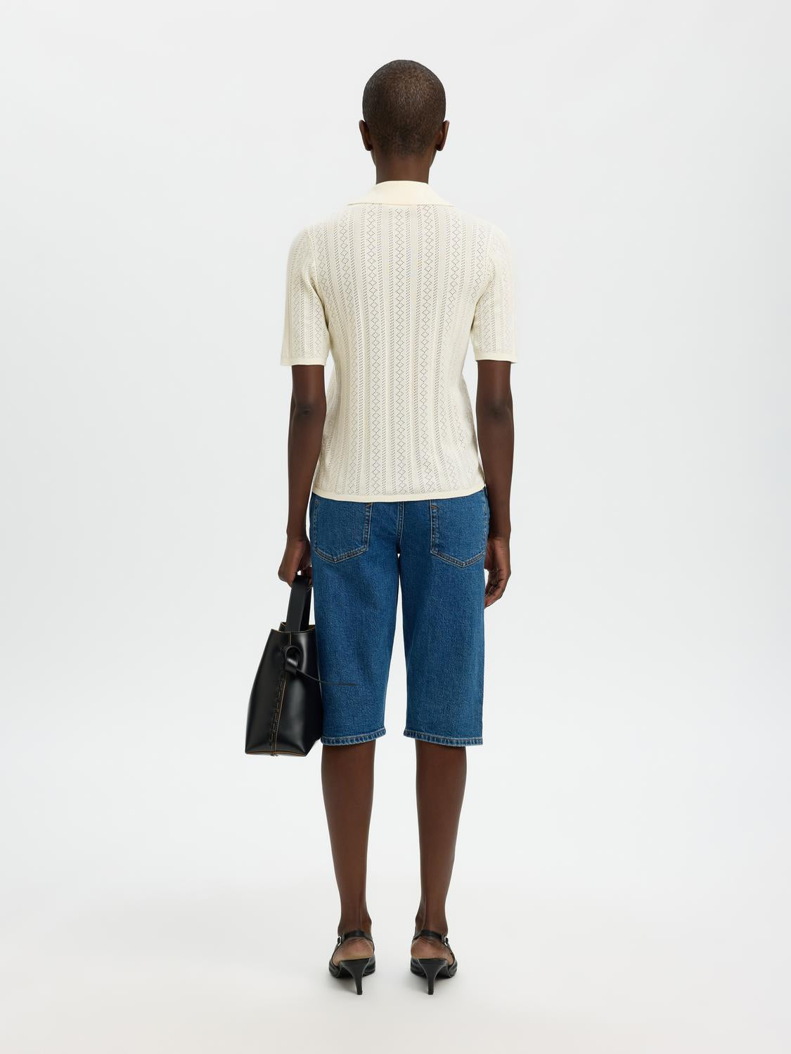 model_shot-back